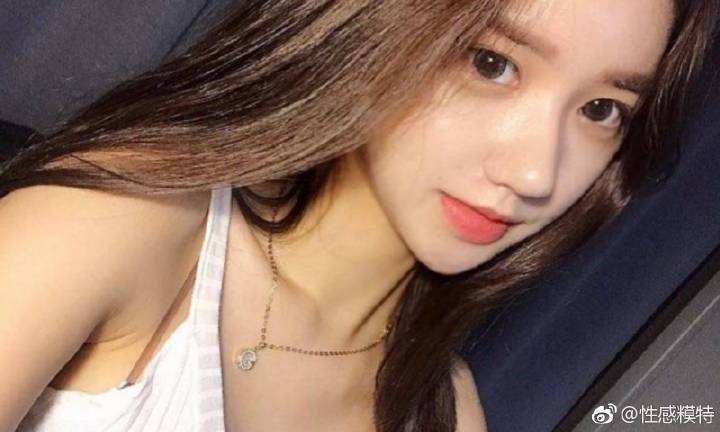 委内瑞拉截获一艘载有超3吨可卡因的运毒“潜艇”